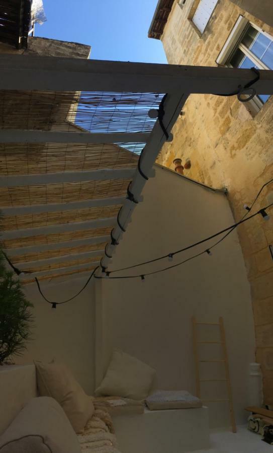 Mirmont Greek Style Bordeaux Exterior photo